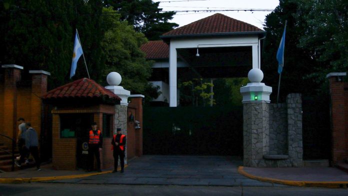 La intimidad de la cena distendida que Javier Milei protagonizó anoche en Olivos con legisladores tras la apertura de sesiones