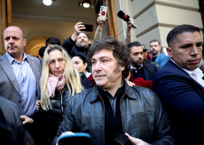 La intimidad del Gobierno tras otra semana de turbulencias: dardos a la oposición y defensa del rumbo