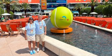 La pareja de argentinos que convirtió al Miami Open en un ritual de vida: viajan como voluntarios desde hace más de 20 años