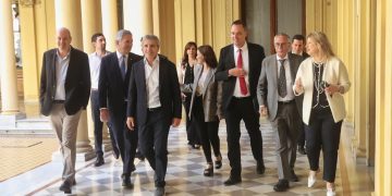 La trastienda de la tensa reaparición de Manuel Adorni en conferencia de prensa