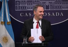 Tras el fallo de YPF, Adorni se mostró con Milei, convocó a la mesa política y dará una nueva conferencia