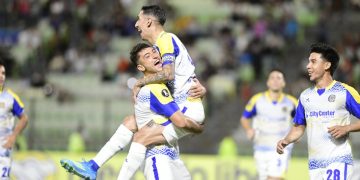 Con el primer gol de Di María en la Libertadores, Rosario Central le ganó 3-0 a Universidad Central en Venezuela y es líder del Grupo H