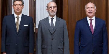 El Gobierno presentó un per saltum ante la Corte para que quede sin efecto la suspensión de la reforma laboral