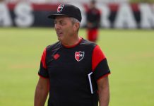 El técnico de Newell’s Frank Kudelka protagonizó un accidente en Rosario: una motociclista resultó herida