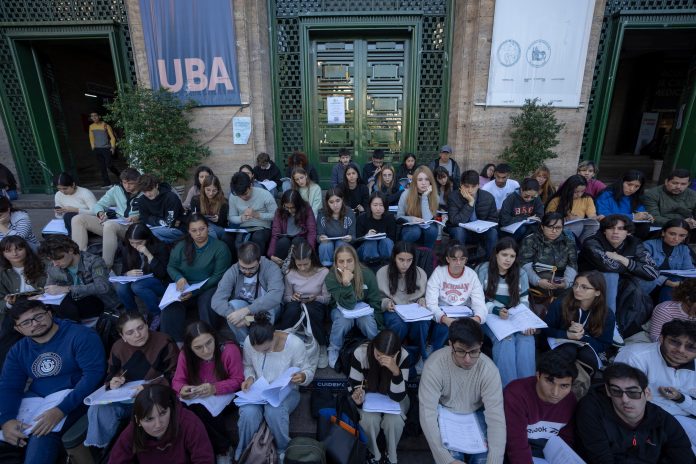 Financiamiento Universitario: el Gobierno se prepara para pagar $2,5 billones y dice que “vuelve el déficit”