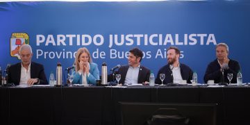 Kicillof buscará darle impronta propia al PJ bonaerense y sumar 200 mil nuevos afiliados para potenciar su candidatura