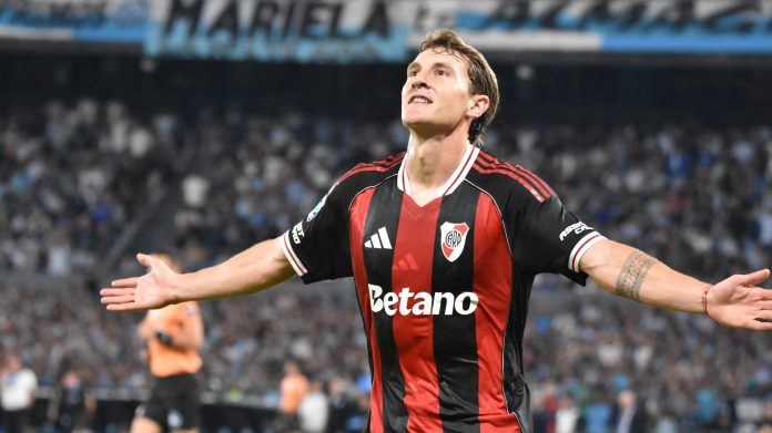 Polémica en el inicio, error de Rojo y gran definición: el gol de Colidio con el que River Plate abrió el marcador frente a Racing