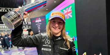 Quién es la piloto mujer a la que Mercedes le permitirá rodar en un coche Fórmula 1