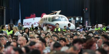 Subastaron en Santa Fe autos, motos y un avión decomisados a delincuentes