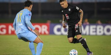 Con un blooper de Ignacio Arce, Deportivo Riestra pierde ante City Torque y queda al borde de la eliminación de la Sudamericana
