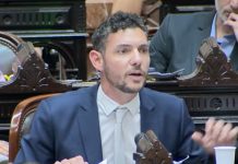 Damián Arabia: “Hay más gente que llega a fin de mes desde que asumió el presidente Milei”