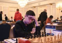 El argentino Faustino Oro hizo tablas en Cerdeña y quedó a un paso de convertirse en Gran Maestro de ajedrez