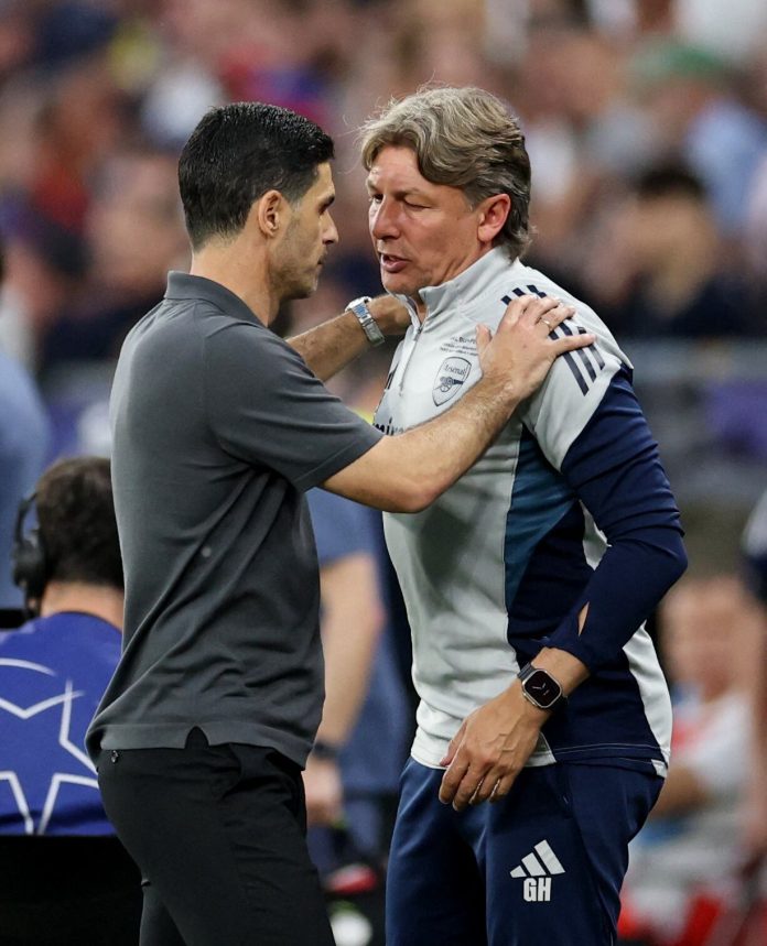 El conmovedor gesto de Gabriel Heinze con un jugador del Arsenal tras perder la final de la Champions contra el PSG