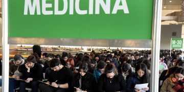 El Gobierno aprobó el nuevo examen de residencias médicas: cómo será y cuáles son los requisitos