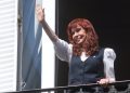 Intendentes buscan armar una mesa para ordenar la interna, mientras Cristina Kirchner emerge en la centralidad