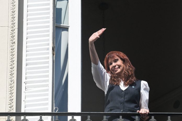 La Cámpora le exige al resto del peronismo una defensa cerrada de Cristina Kirchner y aumenta la tensión