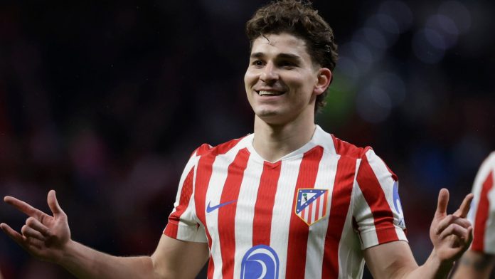 La decisión de Julián Álvarez sobre su futuro tras el Mundial en medio de la puja entre el Atlético de Madrid y el Barcelona