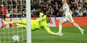 Los 10 jugadores del Real Madrid que serían declarados transferibles en el inicio de la era Mourinho: la decisión con Mastantuono
