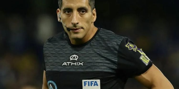 Quiénes son Yael Falcón Pérez y Leandro Rey Hilfer, los árbitros designados para la final entre River y Belgrano