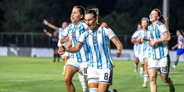 Se entrenaba con varones, hoy tiene una cancha con su nombre y anotó el gol que llevó a Argentina al Mundial Sub 17