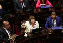 Tras la escalada interna, Bullrich busca descomprimir la tensión con Javier y Karina Milei por el caso Adorni