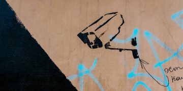 1984 en 2026: Encontré la distopía escondida en un cajón y tenía razón en todo