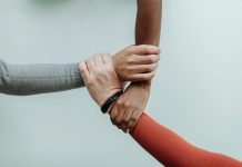 Self-Made: La Mentira del Individualismo que Nos Vendieron