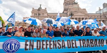 Cómo es el audaz esquema de paros “a la francesa” que analizará la CGT para profundizar su ofensiva contra Milei