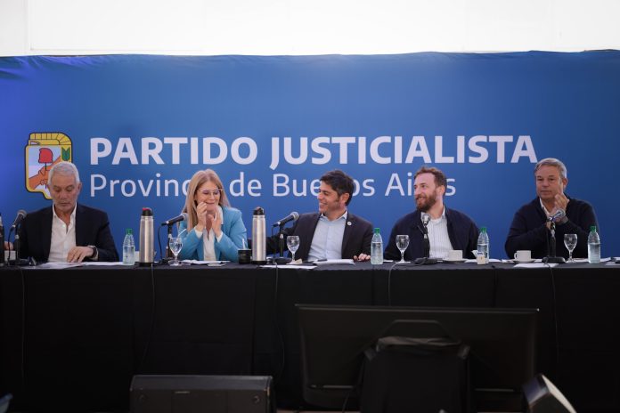 En medio de la interna, Kicillof busca reunir al PJ bonaerense por el aniversario de la muerte de Perón