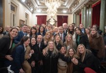Karina Milei forcejea con Santiago Caputo después de los cambios para paliar las consecuencias del caso Adorni