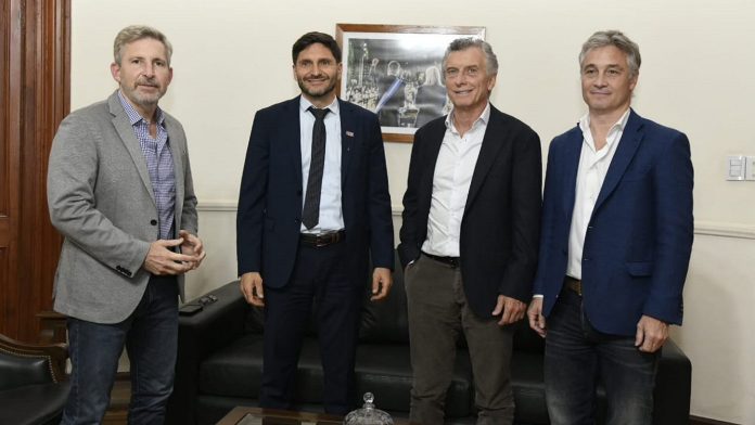 Macri se mostró con Frigerio y Pullaro: preocupación por la economía, señales del apoyo al Gobierno y dudas sobre 2027