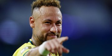 Neymar confesó que lloró “solo en el vestuario” y lanzó un contundente elogio sobre Lionel Messi