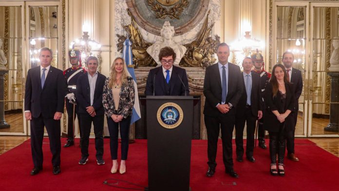 A qué hora hablará Javier Milei por cadena nacional