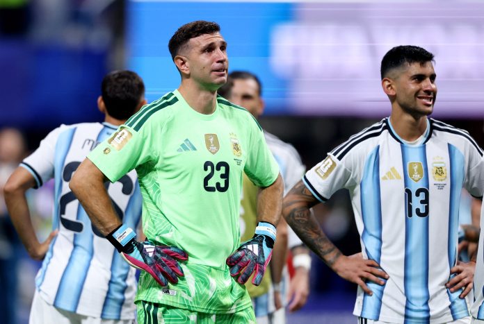 Dibu Martínez puso en duda su continuidad en la selección argentina: “Dar un paso al costado”