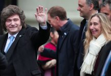 El Gobierno analiza dar asueto para recibir a la Selección, pero lo informará después del partido con España