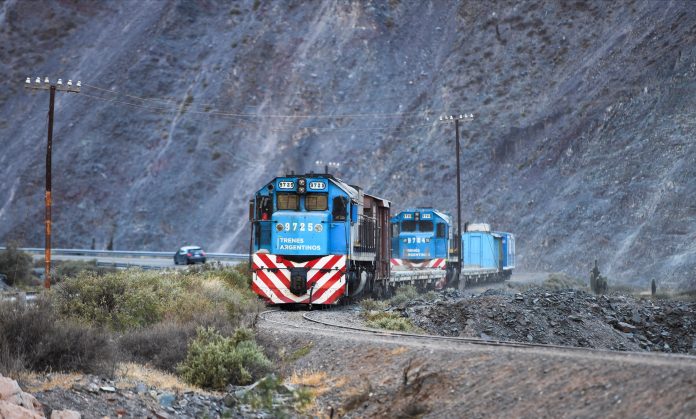 Inminente publicación del pliego para iniciar la privatización del Belgrano Cargas