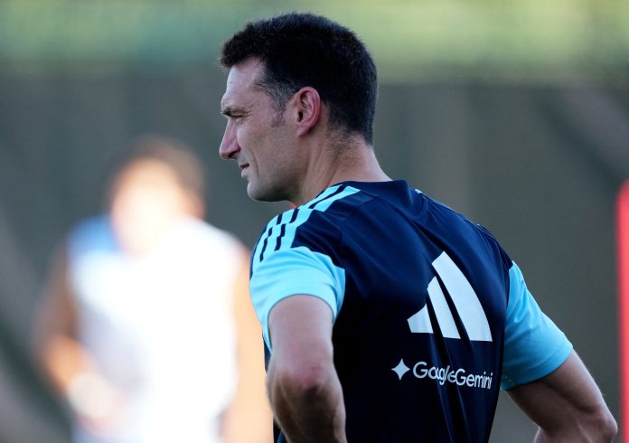 La formación de Argentina que piensa Scaloni para jugar contra Inglaterra por el pase a la final del Mundial