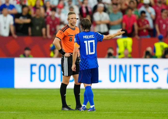 La furia de Luka Modric tras la polémica con el VAR que decretó la eliminación de Croacia frente a Portugal en el Mundial