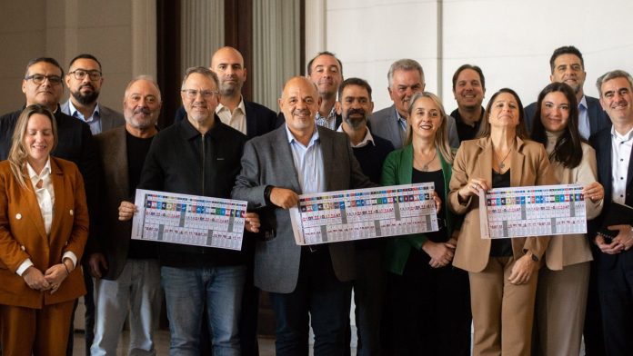 La Libertad Avanza busca un acuerdo con el peronismo para cambiar una ley clave que da más autonomía a los intendentes