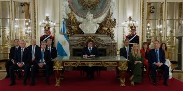Milei dijo que el Banco Central “posibilitó el robo de la alta política” y presentó la reforma de la Carta Orgánica
