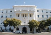 Nueva concentración en la CNEA: trabajadores reclamaron por las desvinculaciones y el desalojo