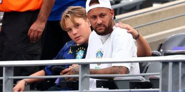 Polémica en Brasil: la imagen de Neymar en un torneo de póker que se volvió viral y generó una ola de críticas