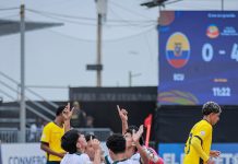 Dos jueguitos y remate furioso: el golazo de arco a arco de la selección de fútbol playa de Bolivia que hace furor