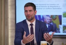 El diputado Manuel Quintar dijo que “cierran empresas ineficientes, pero se abren nuevas” y negó “fórmulas mágicas”