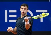 Juan Manuel Cerúndolo venció a Báez en el duelo de argentinos y avanzó a cuartos en Winston-Salem