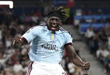 La historia de Brian Madjo, el goleador récord de 17 años y 1,93 de altura que juega en Aston Villa y podría representar a tres países