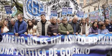 Marcha contra el endeudamiento: el Gobierno acusa a la CGT de “aprovechamiento político” del reclamo