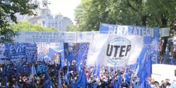 Marcha de la CGT y los movimientos sociales contra el endeudamiento familiar: hora, convocatoria y cortes de calle
