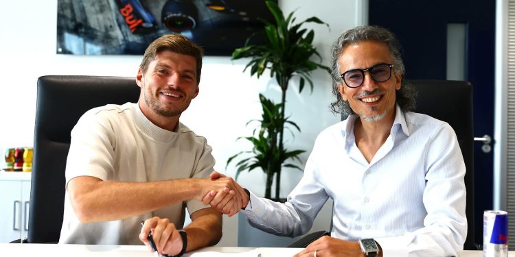 Max Verstappen terminó con los rumores sobre su salida de la Fórmula 1 y renovó contrato con Red Bull hasta 2030