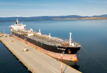 Tierra del Fuego protestó ante el Gobierno por el amarre de un petrolero británico en Ushuaia